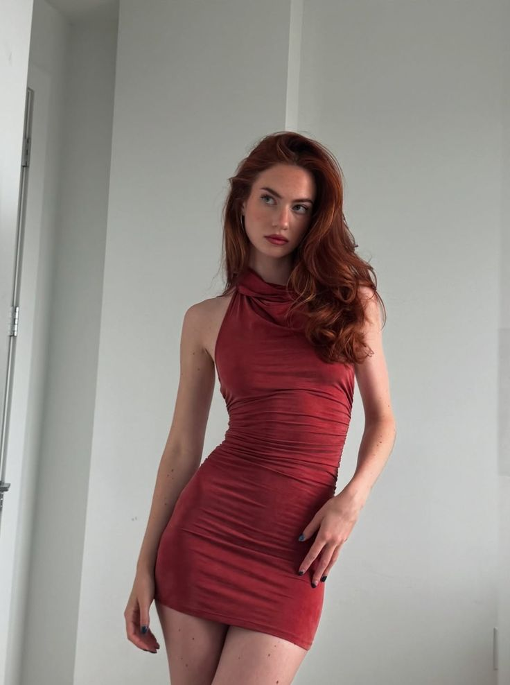 Elegant Burgundy Halter Sleeveless Sheath Short 8th Grade Homecoming Dress Cocktail Dress Y9926