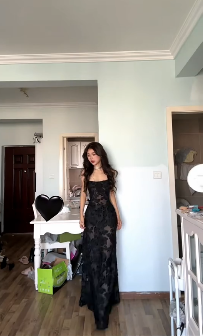 Classy Black Spaghetti Straps Lace Long Evening Dress Sexy Party Gown SP243