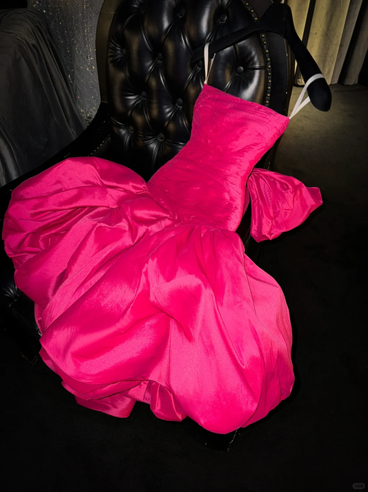 Cute Hot Pink Strapless Satin Pleated A Line Graduation Homecoming Dress Short Birthday Outfits Cocktail Dress Y9341