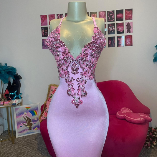 Gorgeous Pink V Neck Satin Appliques Beaded Sheath Cocktail Dress Short Homecoming Dress Birthday Outfits Y9165