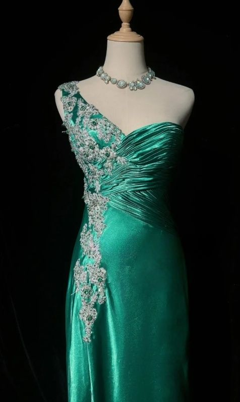 Chic One Shoulder Green Satin Beaded Appliques Long Party Gown Prom Dress SP219