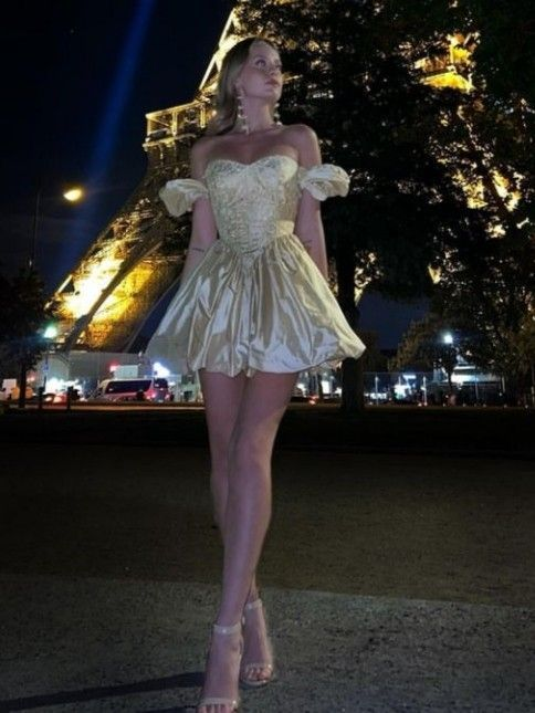 Elegant A Line Formal 18th Birthday Outfits Gold Satin Short Graduation Homecoming Dress Y9618