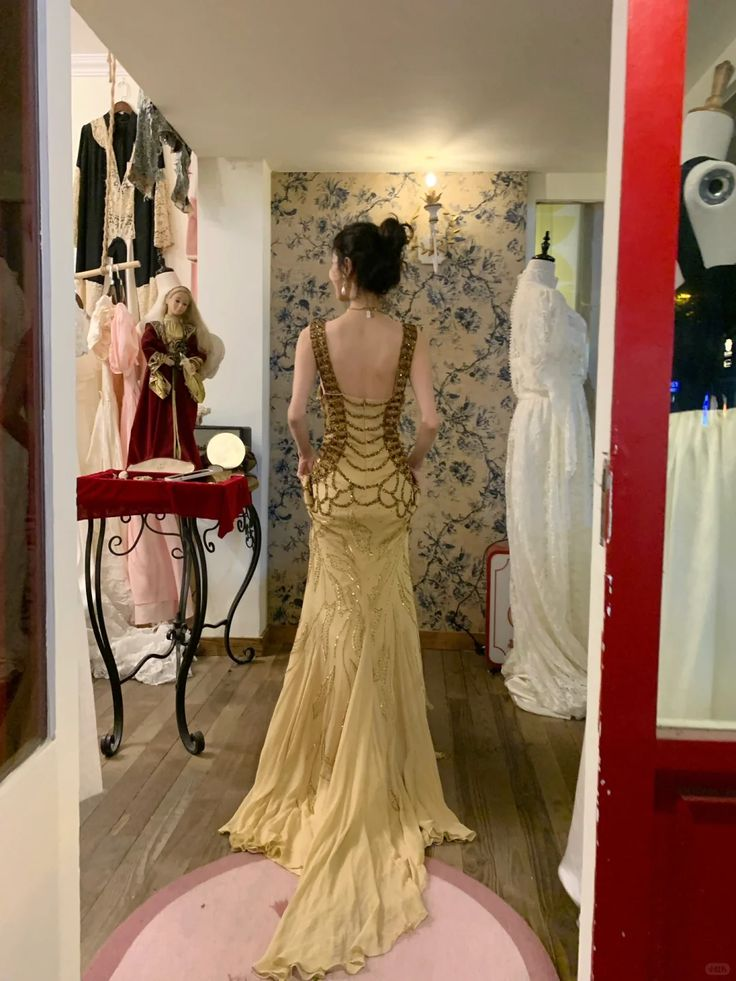 Vintage V Neck Yellow Chiffon Sequin Beaded Mermaid Party Dress Long Prom Dresses SP454