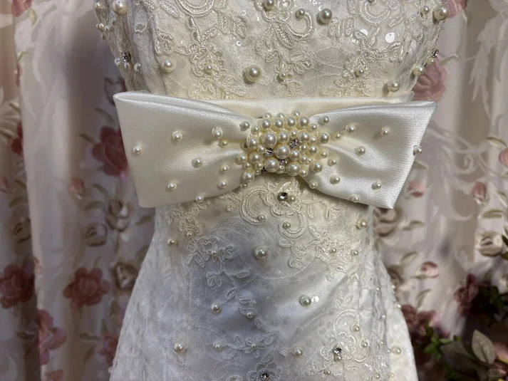 Classy Strapless White Satin Beaded Mermaid Long Wedding Dresses Bow Princess Bridal Gown Y9709