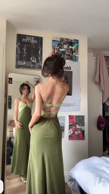 Elegant Spaghetti Straps V Neck Green Satin Long Wedding Guest Dress Evening Dress SP852