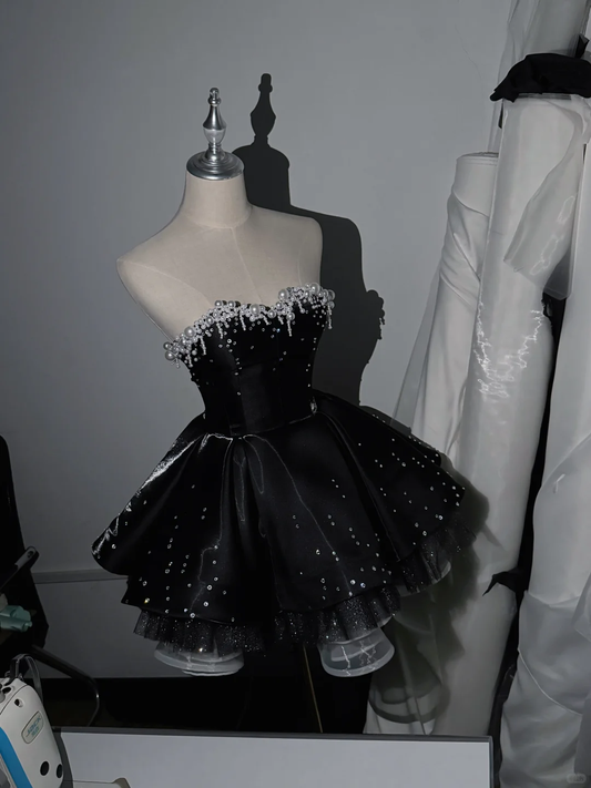 Pretty Sweetheart Neck Satin Beaded Short Homecoming Dress Black Short Birthday Dress SP4221