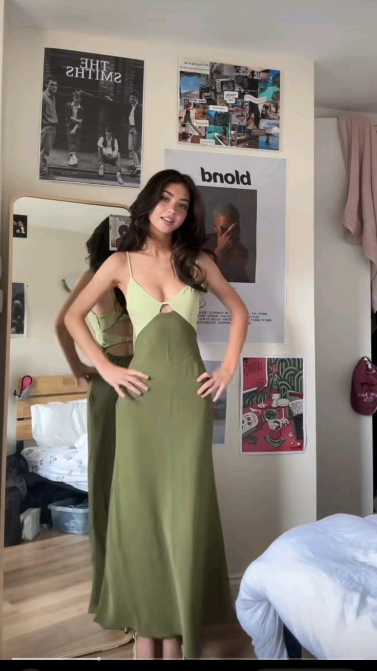 Vintage Sage Green Spaghetti Straps Satin Long Evening Dress Formal Wedding Guest Dress SP342
