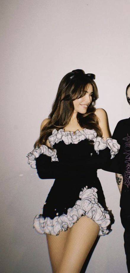 Charming Black Satin Sheath Ruffle Pleated Short Birthday Outfits Formal Homecoming Dress With Gloves Y9274