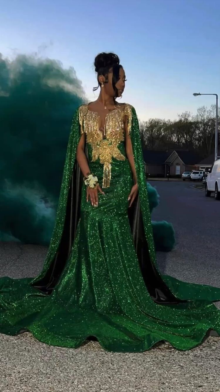 Unique Design Mermaid Green Sequins Prom Dress With Cape Y116