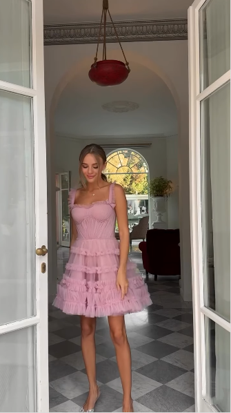 Cute Pink Tulle A Line Short Homecoming Dress Spaghetti Straps Short 16th Birthday Outfits SP3634