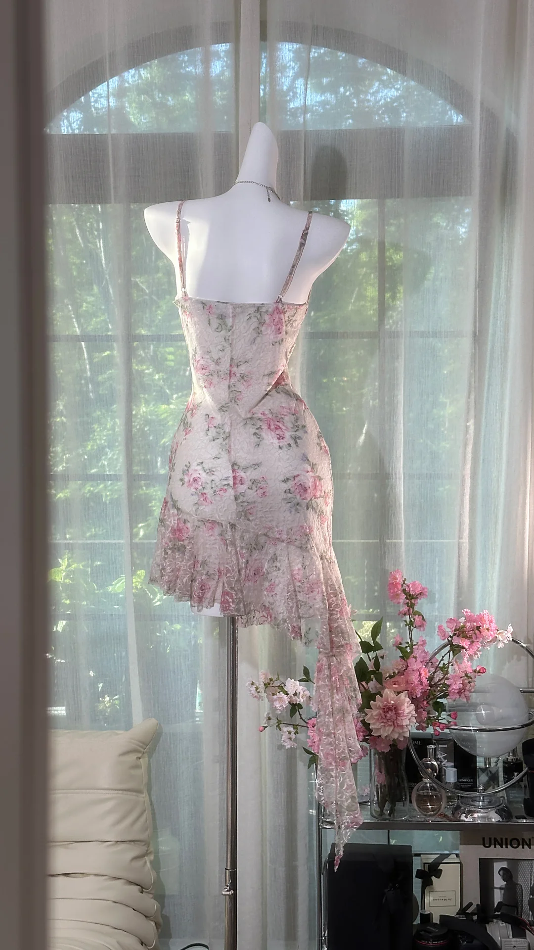 Cute V Neck Spaghetti Straps Chiffon Print Floral Ruffle Short Birthday Outfits Homecoming Dress SP2187