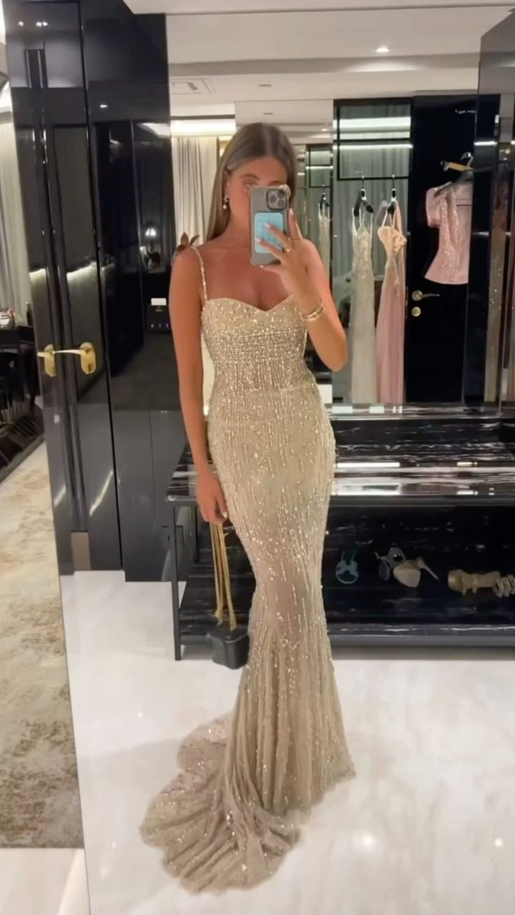 Gorgeous Spaghetti Straps Champagne Tulle Sequin Beaded Mermaid Long Party Dress Prom Gown SP857