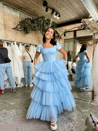 Chic White Tiered Tulle Wedding Dress,Vintage Wedding Dress Y4266