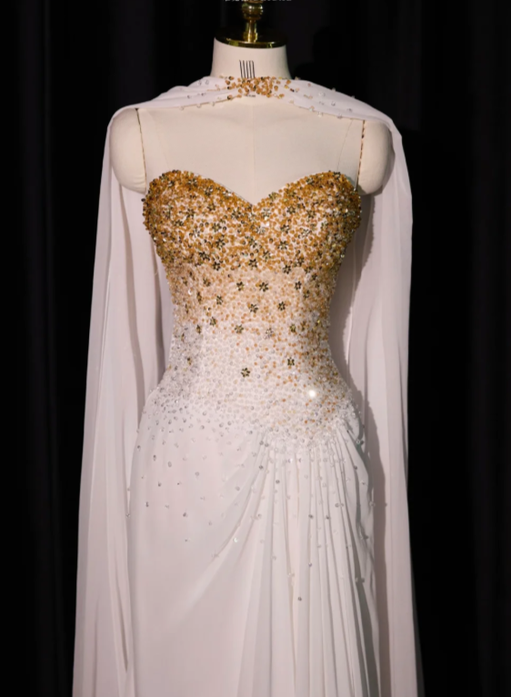 Gorgeous Sweetheart Neck White Chiffon Beaded Long Evening Dress Prom Gown With Cape SP2237