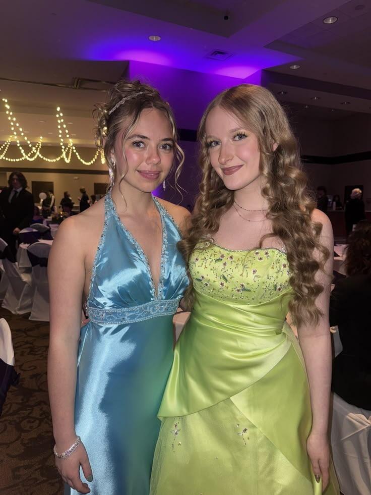 Elegant Halter V Neck Satin Beaded Long Prom Dress Blue Long Party Gown SP3757