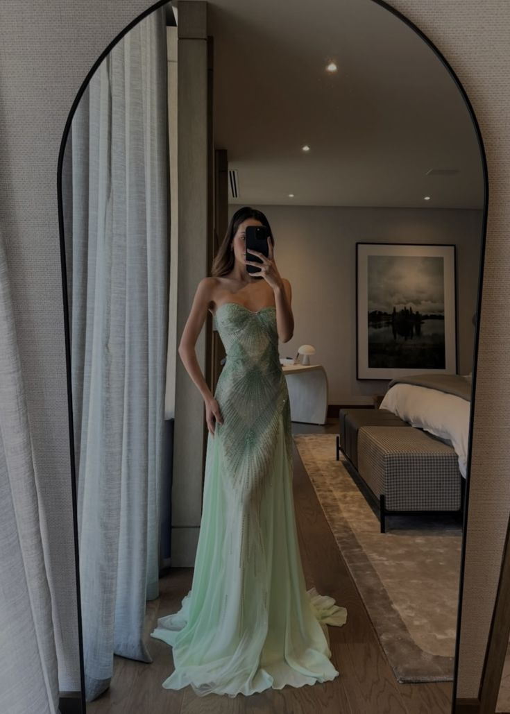 Gorgeous Strapless Green Tulle Beaded Mermaid Long Prom Dress Party Gown SP1000