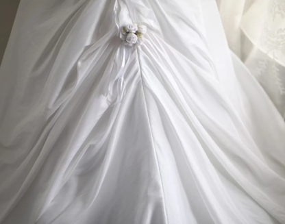 Classy White Strapless Satin Pleated Beaded Appliques Mermaid Long Wedding Dress SP670