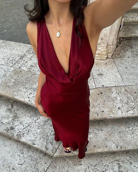 Burgundy Prom Dresses Deep V Neck Evening Dress Y7086