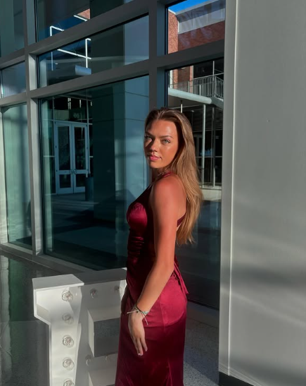 Strappy-Back Satin Evening Gown Charming Formal Gown Y2927