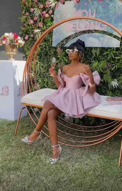 Pretty Off The Shoulder Bow A Line Short Birthday Outfits Pink Graduation Homecoming Dress Y9544