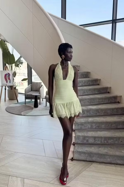 Elegant Lace Halter Yellow Short Homecoming Dress Backless Mini Birthday Outfits With Pleated SP3806