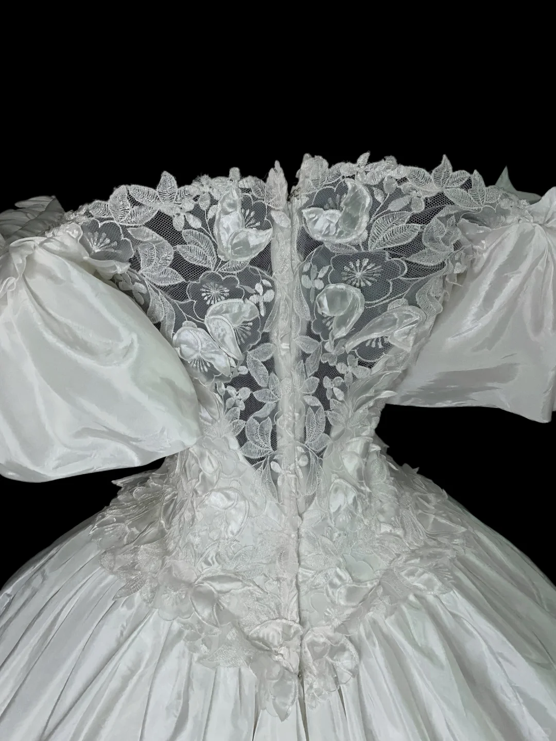 Vintage Off The Shoulder White Satin Lace Long Wedding Dress Bridal Gown SP4040