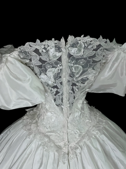Vintage Off The Shoulder White Satin Lace Long Wedding Dress Bridal Gown SP4040
