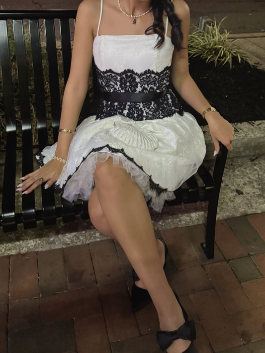 Elegant White Satin Lace Short Homecoming Dress Spaghetti Straps Short Prom Gown SP3701