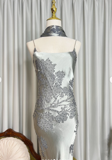 Charming Spaghetti Straps Silver Satin Lace Party Dress Retro Mermaid Prom Dress With Ribbon SP629