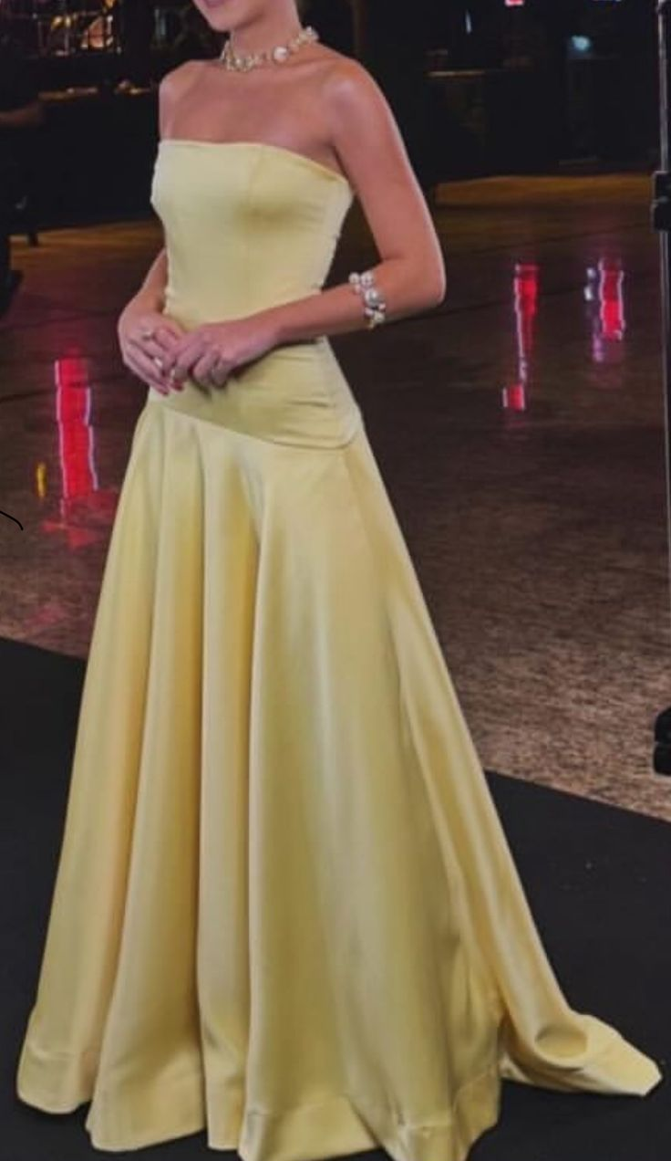 Glamorous Strapless Yellow Satin A Line Long Party Dress Formal Wedding Guest Dress SP449