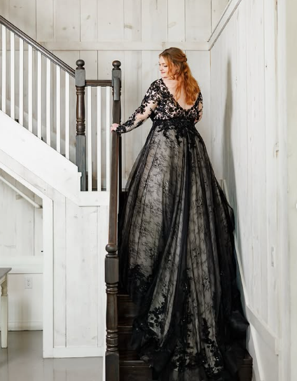Glamorous Black Lace Wedding Dress,Gothic Bridal Gown Y7353