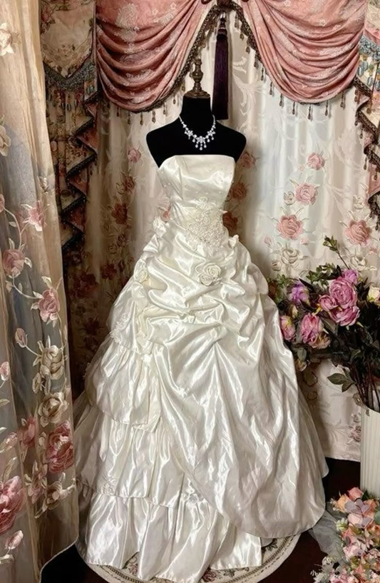 Elegant Strapless White Satin Pleated Long Wedding Dress Bridal Gown Y9718