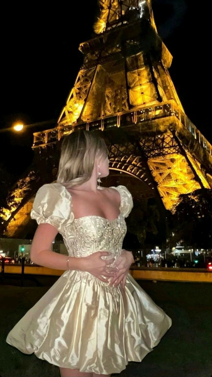 Elegant A Line Formal 18th Birthday Outfits Gold Satin Short Graduation Homecoming Dress Y9618