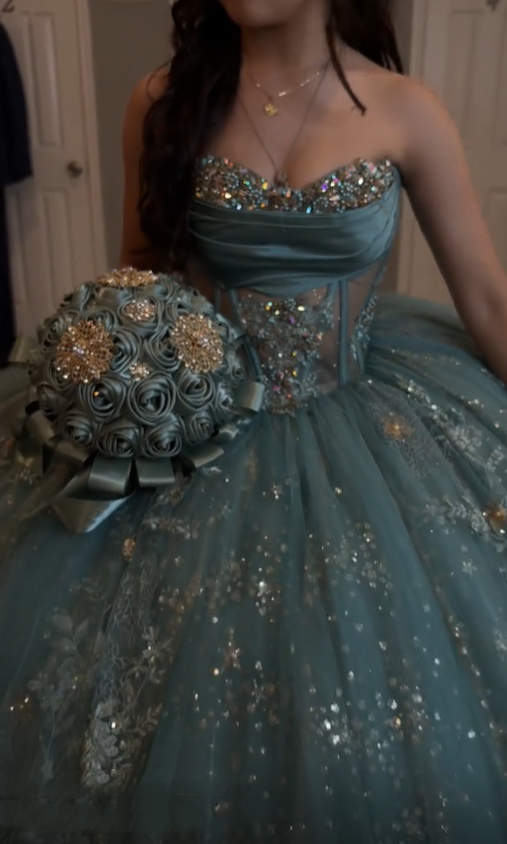 Elegant Green Strapless Princess Ball Dress, Sparkle Sequin Lace Beaded Tulle Sweet 16 Dress SP2739
