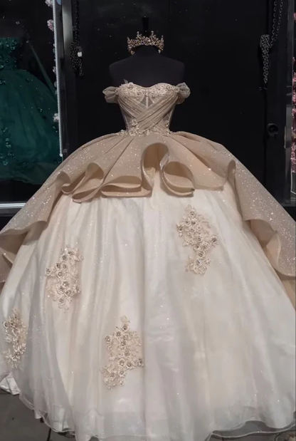 Sparkly Champagne Princess Ball Gown Quinceanera Dresses Elegant Straps Appliques Sweet 16 Dress Y4150