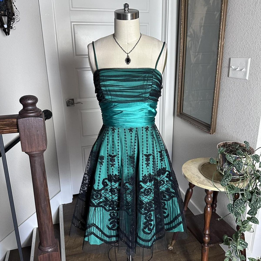 Vintage Spaghetti Straps Green Tulle Satin A Line Cocktail Dress Short Formal Homecoming Dress Y9239