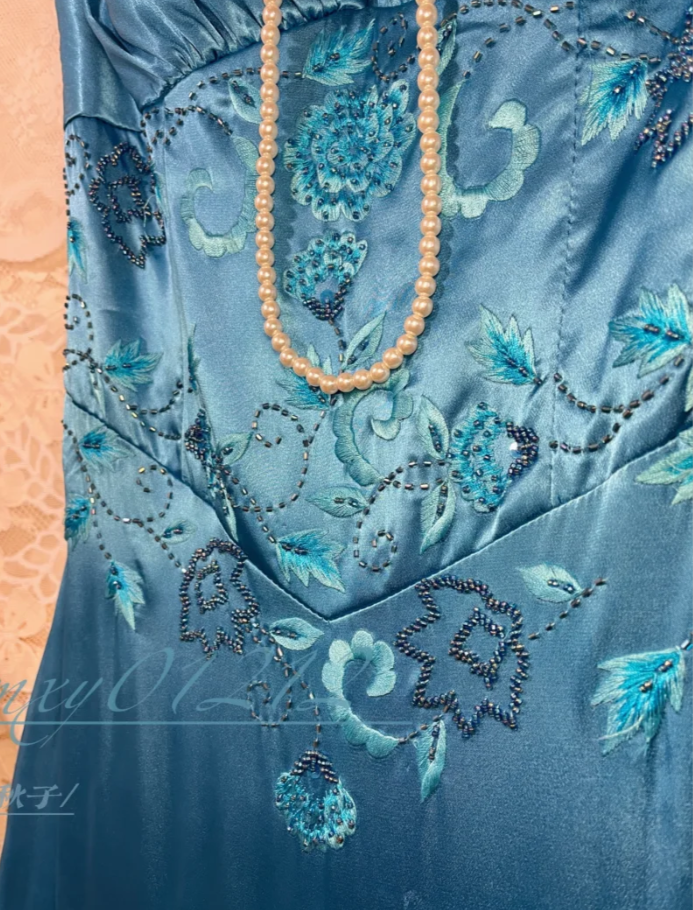 Vintage V Neck Embroidery Satin Beaded Mermaid Party Dress Blue Long Prom Dresses SP1780