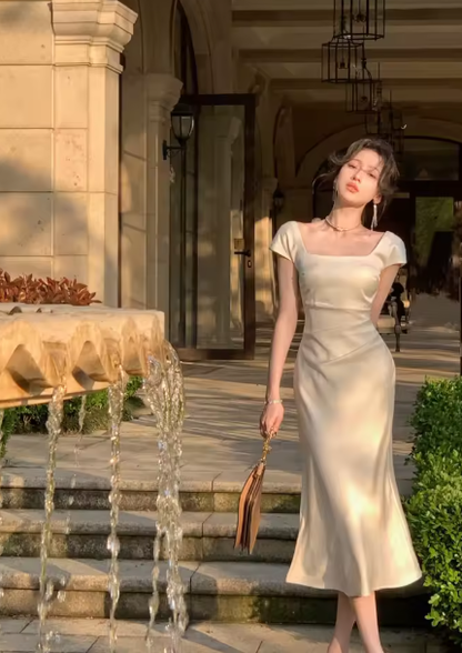 Elegant Square Neck Long Party Dress Beige Satin Mermiad Prom Evening Dress Y7576
