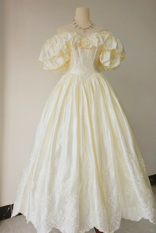 Vintage Off The Shoulder Ball Gown Pastel Yellow Satin Embroidered Floral Long Wedding Dress SP4097