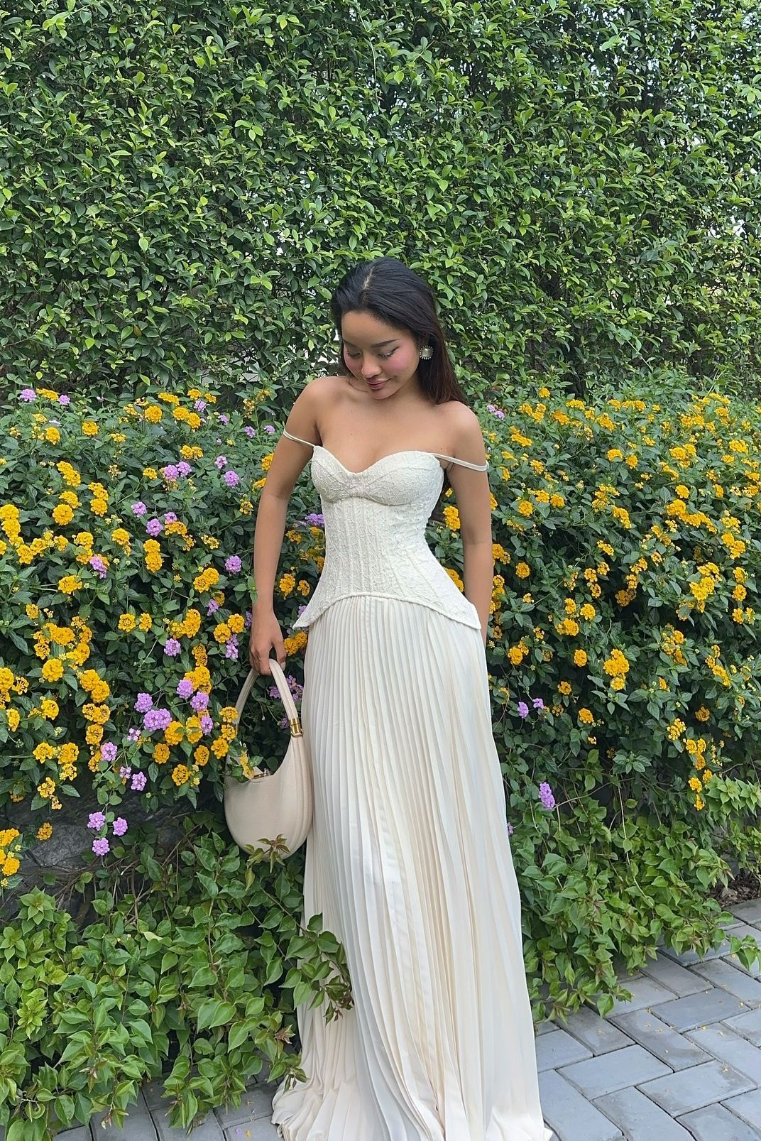 Sexy spaghetti Straps Satin Pleated Off White A Line Long Wedding Guest Dress Party Dress SP1002