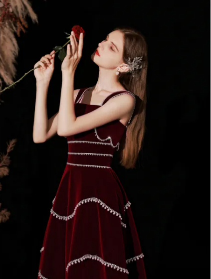 Chic Red Velvet A-line Evening Dress Y4511