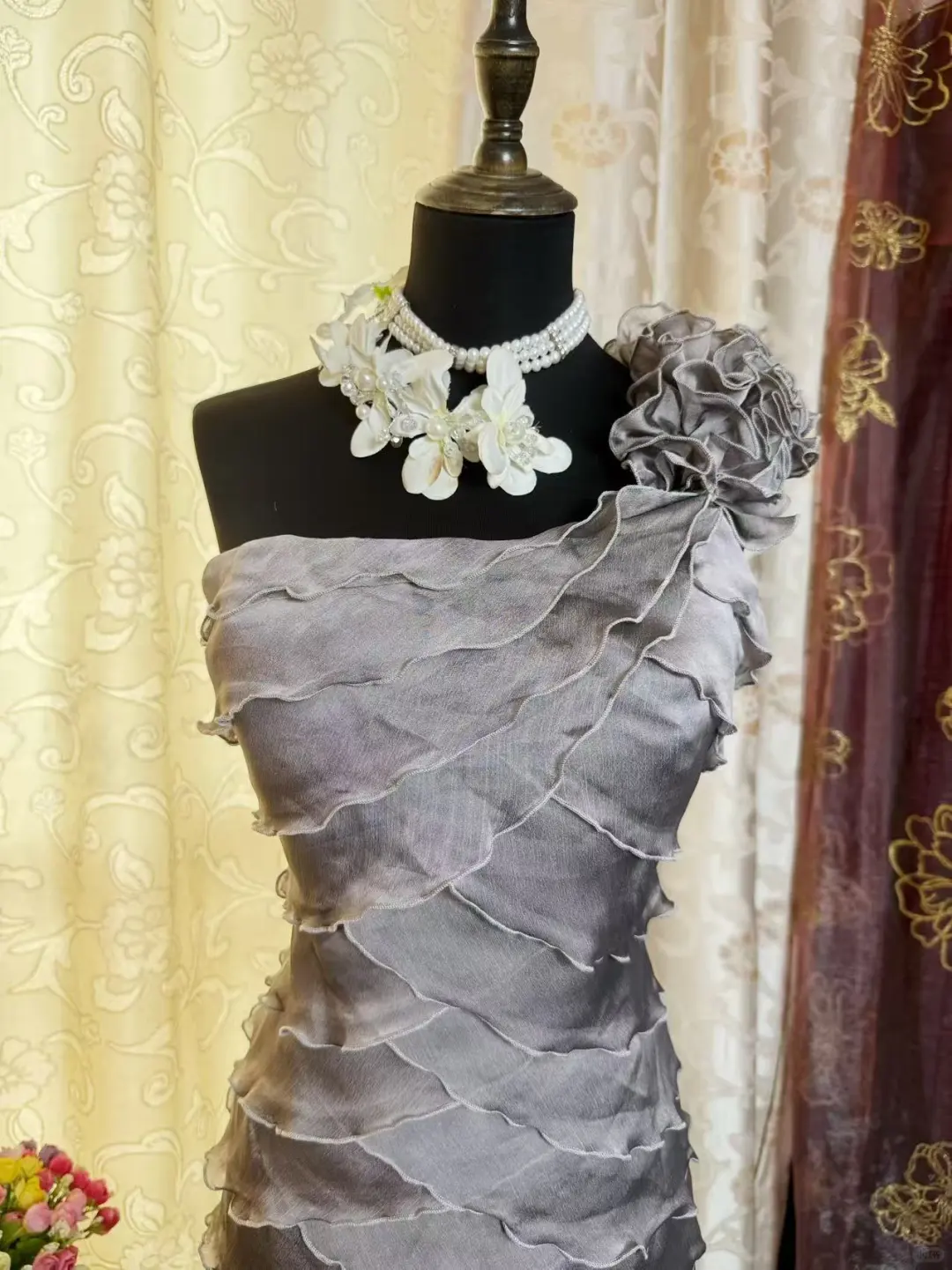 Vintage Silver Gray Chiffon Ruffle Layered Cocktail Dress One Shoulder Formal Graduation Homecoming Dress Y9184