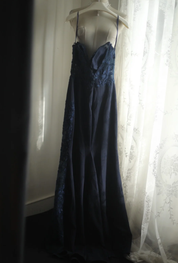 Vintage Spaghetti Straps Navy Blue Satin Appliques Mermaid Evening Dress Long Wedding Guest Dress SP1022