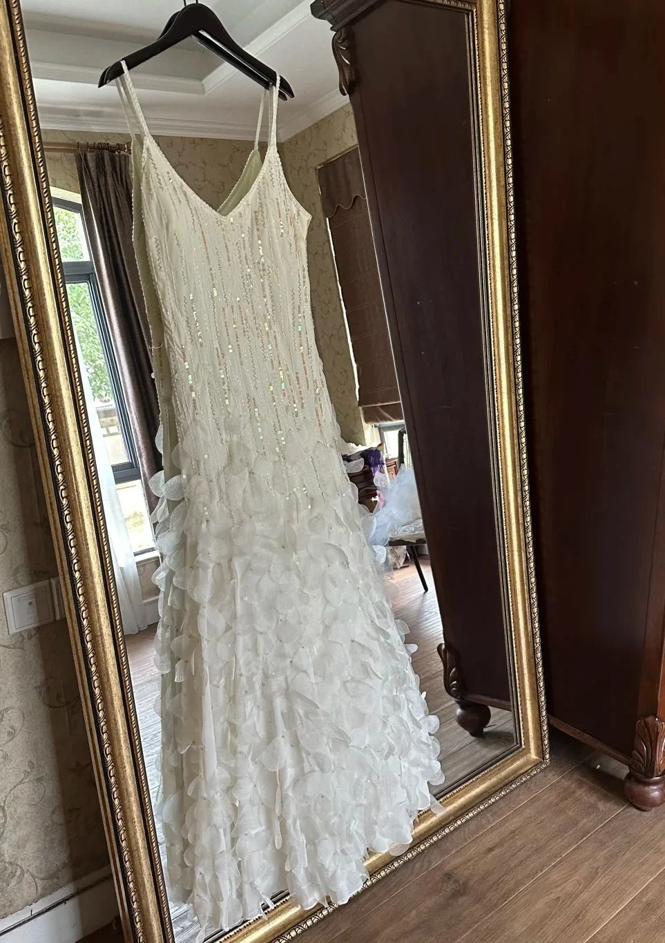 Elegant Spaghetti Straps Satin Sequin Petals Mermaid Long Prom Dress White Birthday Party Dress SP3845