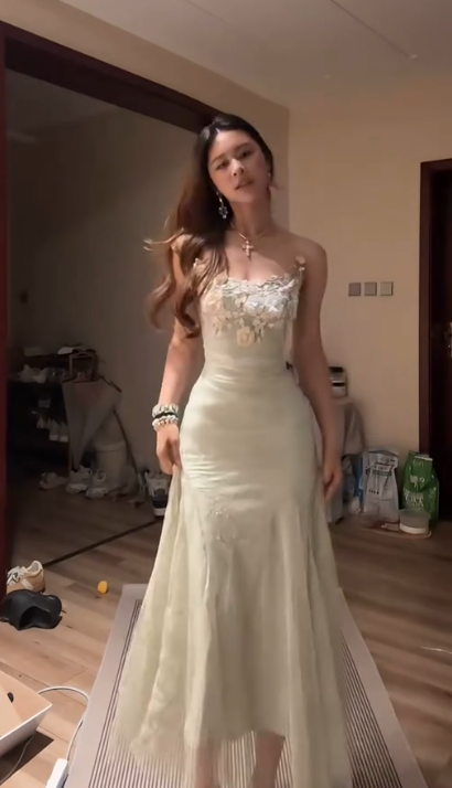 Pretty Spaghetti Straps White Tulle Appliques Mermaid Prom Dress Long Birthday Party Dress SP237