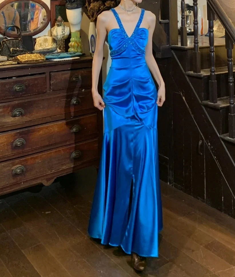 Stunning Prom Dress Royal Blue V-neck Pleated Mermaid Long Evening Dress SP3826