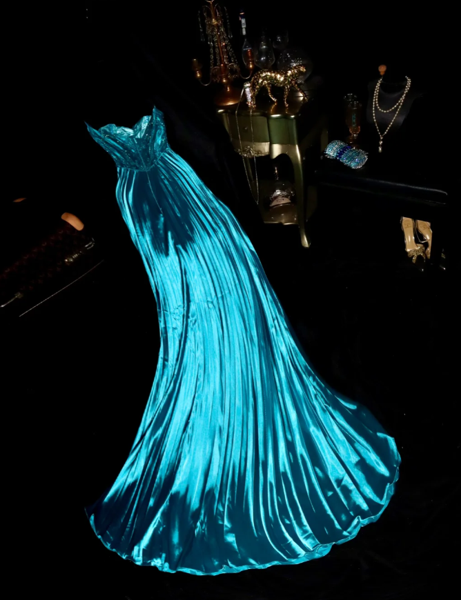 Pretty Strapless Blue Satin Pleated Beaded Mermaid Party Dress Birthday Prom Dress SP675