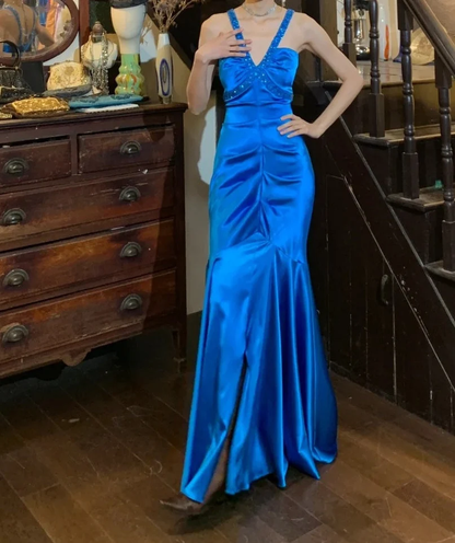 Stunning Prom Dress Royal Blue V-neck Pleated Mermaid Long Evening Dress SP3826
