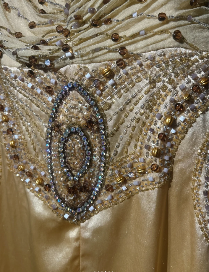 Sexy Halter V Neck Yellow Satin Beaded Mermaid Long Evening Dress 20th Birthday Outfits SP1794