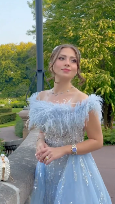 Elegant Strapless Sky Blue Tulle Sequin Feathers Slit Mermaid Prom Dress Long Party Gown SP448